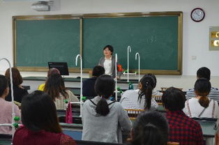 家校合作，陪伴成長——瀏家港中學初一年級家長會暨家庭教育現場咨詢會側記